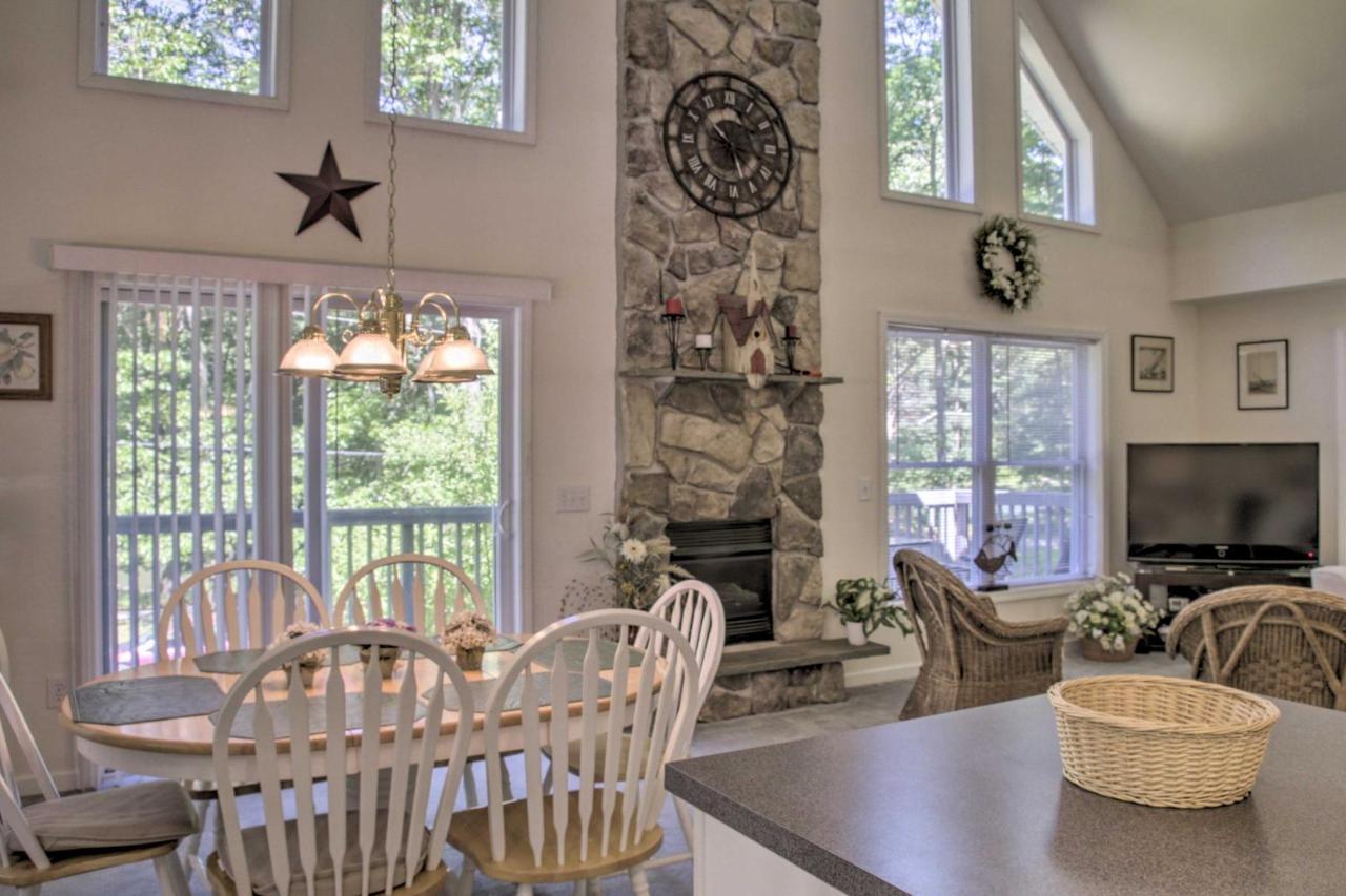 Spacious Home With Deck, Grill And Delaware River View Callicoon Eksteriør bilde