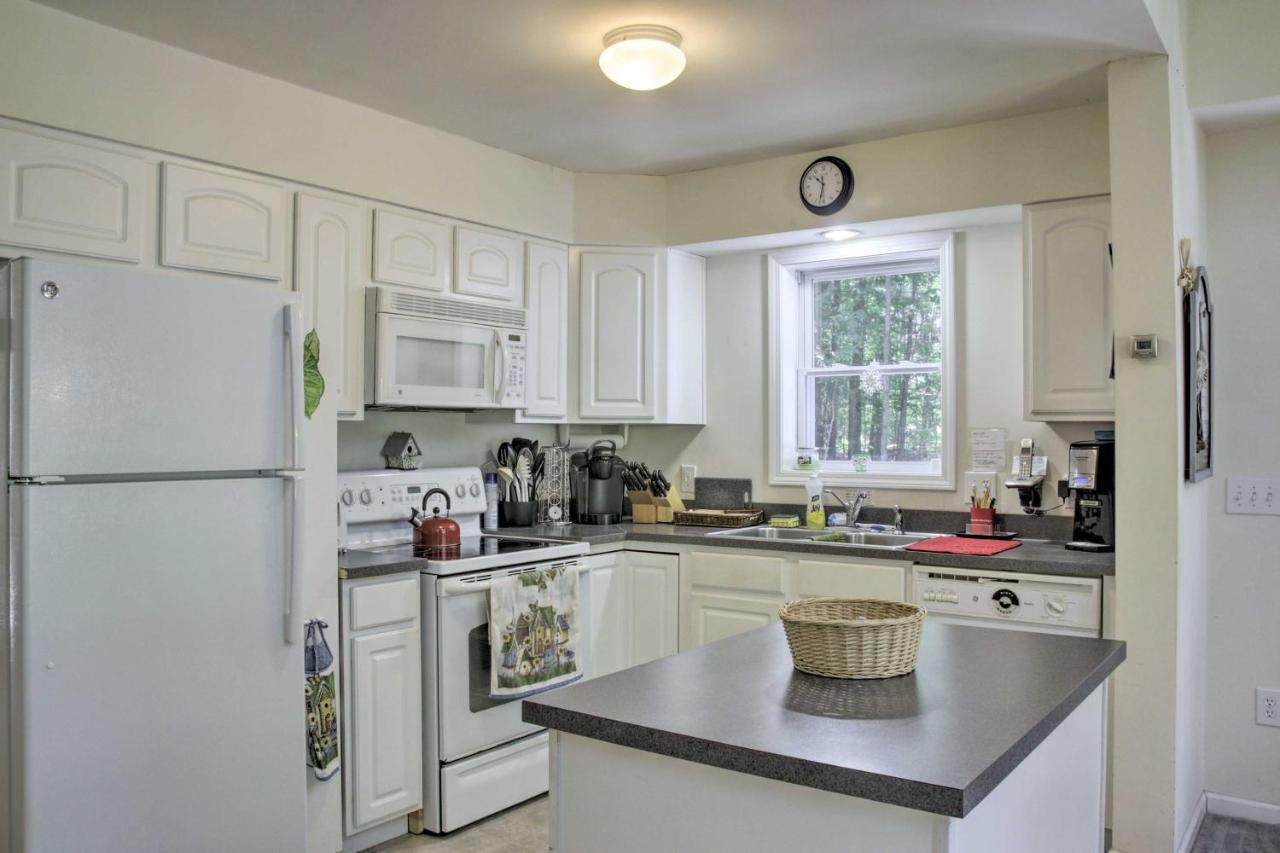 Spacious Home With Deck, Grill And Delaware River View Callicoon Eksteriør bilde